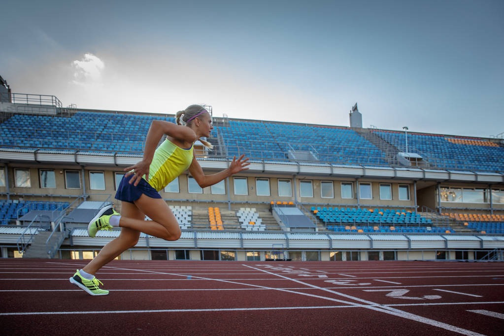 [NBA]爵士反击！森萨博拉杆上篮打成2+1